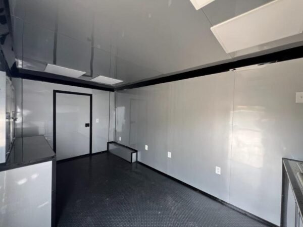 11.jpg Tatinium Screened in Porch Trailer 8.5x24TA