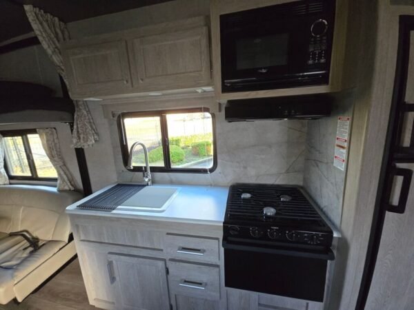 2021-Eclipse-Iconic-Limited-2314SF-Travel-Trailer-Stock-M3468A-on-sale-at-Poulsbo-RV-6.jpg 2021 Eclipse Iconic Limited 2314SF