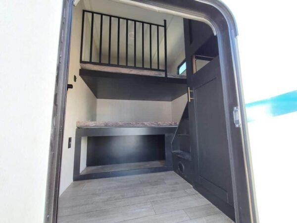 2022-Forest-River-Wildcat-302BH-Fifth-Wheel-Stock-S334-on-sale-at-Poulsbo-RV-3.jpg 2022 Forest River Wildcat 302BH