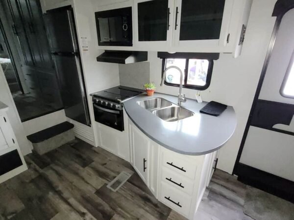 2023-Crossroads-Volante-VL240RL-Fifth-Wheel-Stock-E5554-on-sale-at-Poulsbo-RV-8.jpg 2023 Crossroads Volante VL240RL