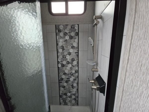 2024-Crossroads-Hampton-378DBB-Destination-Trailer-Stock-CC5004-on-sale-at-Poulsbo-RV-11.jpg 2024 Crossroads Hampton 378DBB