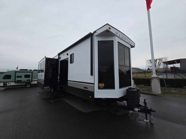 2024-Crossroads-Hampton-378DBB-Destination-Trailer-Stock-CC5004-on-sale-at-Poulsbo-RV-17-scaled-1.jpg 2024 Crossroads Hampton 378DBB