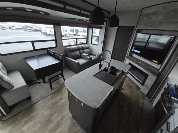 2024-Crossroads-Hampton-378DBB-Destination-Trailer-Stock-CC5004-on-sale-at-Poulsbo-RV-5.jpg 2024 Crossroads Hampton 378DBB