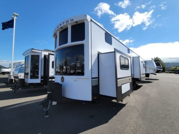 2024-Crossroads-Hampton-HP375DBL-Destination-Trailer-Stock-M3467-on-sale-at-Poulsbo-RV-1.jpg 2024 Crossroads Hampton HP375DBL