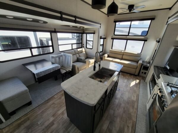2024-Crossroads-Hampton-HP375DBL-Destination-Trailer-Stock-M3467-on-sale-at-Poulsbo-RV-10.jpg 2024 Crossroads Hampton HP375DBL