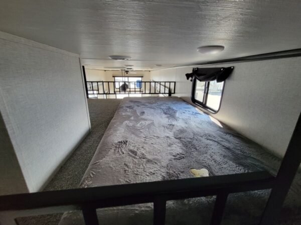 2024-Crossroads-Hampton-HP375DBL-Destination-Trailer-Stock-M3467-on-sale-at-Poulsbo-RV-6.jpg 2024 Crossroads Hampton HP375DBL