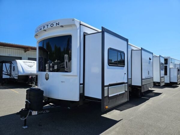 2024-Crossroads-Hampton-HP378DBB-Travel-Trailer-Stock-E5781-on-sale-at-Poulsbo-RV-1.jpg 2024 Crossroads Hampton HP378DBB