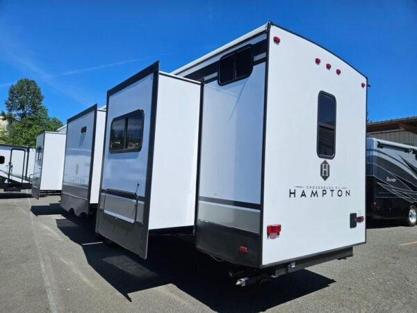 2024-Crossroads-Hampton-HP378DBB-Travel-Trailer-Stock-E5781-on-sale-at-Poulsbo-RV-2.jpg 2024 Crossroads Hampton HP378DBB