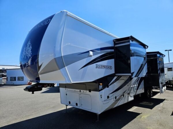 2024-Crossroads-Redwood-RW4001LK-Fifth-Wheel-Stock-E5782-on-sale-at-Poulsbo-RV-1.jpg 2024 Crossroads Redwood RW4001LK