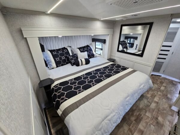 2024-Crossroads-Redwood-RW4150RD-Fifth-Wheel-Stock-K5986-on-sale-at-Poulsbo-RV-16.jpg 2024 Crossroads Redwood RW4150RD