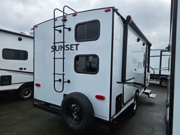 2024-Crossroads-Sunset-Trail-Super-Lite-SS188BH-Travel-Trailer-Stock-E5721-on-sale-at-Poulsbo-RV-2.jpg 2024 Crossroads Sunset Trail Super Lite SS188BH