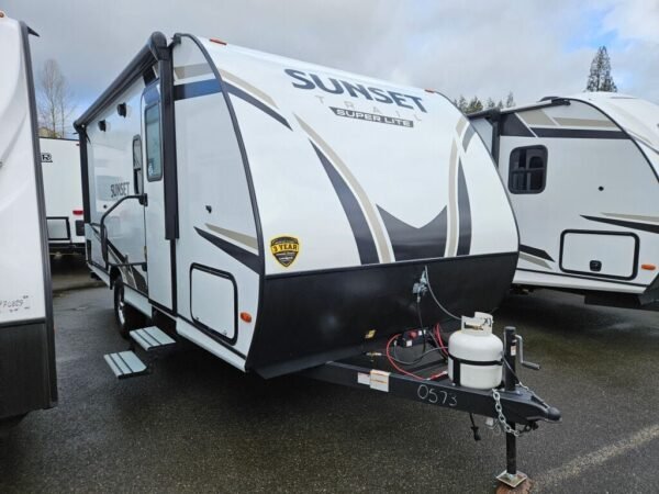 2024-Crossroads-Sunset-Trail-Super-Lite-SS188BH-Travel-Trailer-Stock-E5721-on-sale-at-Poulsbo-RV-3.jpg 2024 Crossroads Sunset Trail Super Lite SS188BH
