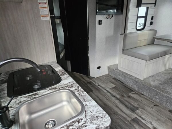 2024-Crossroads-Sunset-Trail-Super-Lite-SS188BH-Travel-Trailer-Stock-E5721-on-sale-at-Poulsbo-RV-5.jpg 2024 Crossroads Sunset Trail Super Lite SS188BH