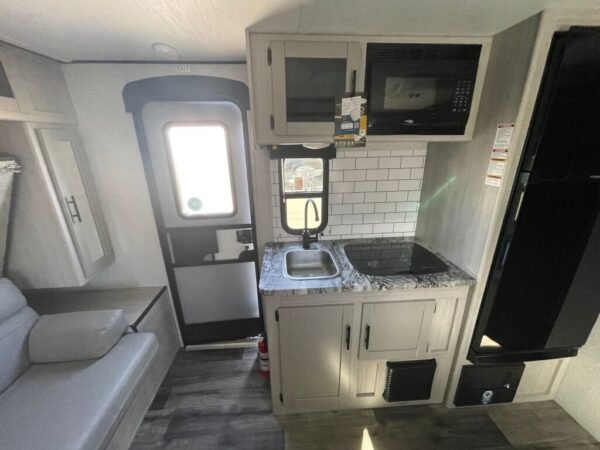 2024-Crossroads-Sunset-Trail-Super-Lite-SS188BH-Travel-Trailer-Stock-K5943-on-sale-at-Poulsbo-RV-7.jpg 2024 Crossroads Sunset Trail Super Lite SS188BH
