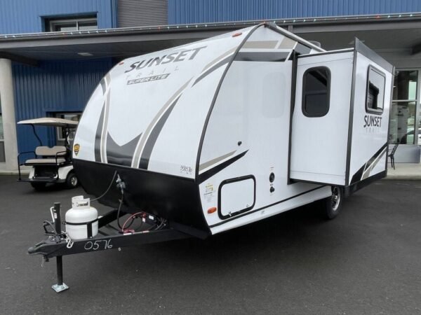 2024-Crossroads-Sunset-Trail-Super-Lite-SS188BH-Travel-Trailer-Stock-S583-on-sale-at-Poulsbo-RV-1.jpg 2024 Crossroads Sunset Trail Super Lite SS188BH