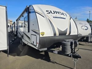 2024 Crossroads Sunset Trail Super Lite SS212RB