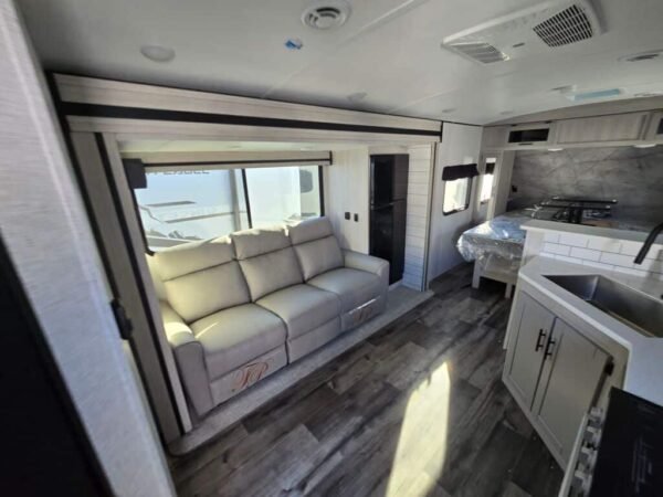 2024-Crossroads-Sunset-Trail-Super-Lite-SS212RB-Travel-Trailer-Stock-K5944-on-sale-at-Poulsbo-RV-5.jpg 2024 Crossroads Sunset Trail Super Lite SS212RB