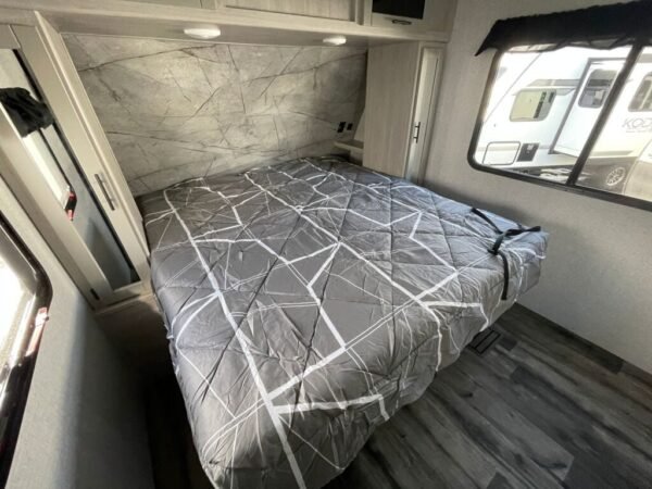 2024-Crossroads-Sunset-Trail-Super-Lite-SS212RB-Travel-Trailer-Stock-S584-on-sale-at-Poulsbo-RV-13.jpg 2024 Crossroads Sunset Trail Super Lite SS212RB