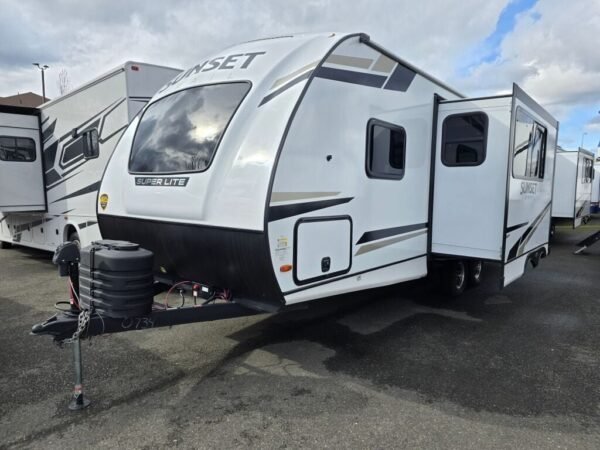 2024-Crossroads-Sunset-Trail-Super-Lite-SS222RB-Travel-Trailer-Stock-F1246-on-sale-at-Poulsbo-RV-1.jpg 2024 Crossroads Sunset Trail Super Lite SS222RB