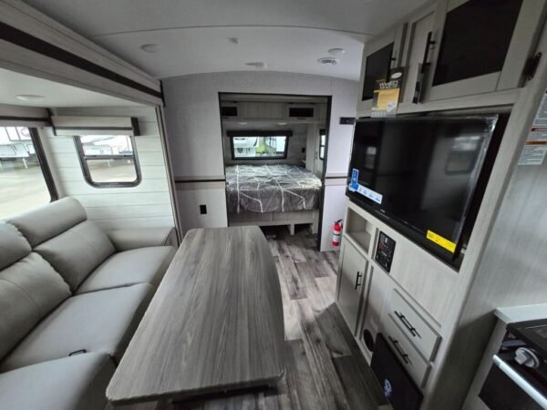 2024-Crossroads-Sunset-Trail-Super-Lite-SS222RB-Travel-Trailer-Stock-F1246-on-sale-at-Poulsbo-RV-14.jpg 2024 Crossroads Sunset Trail Super Lite SS222RB
