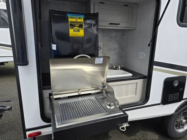 2024-Crossroads-Sunset-Trail-Super-Lite-SS222RB-Travel-Trailer-Stock-F1246-on-sale-at-Poulsbo-RV-5.jpg 2024 Crossroads Sunset Trail Super Lite SS222RB