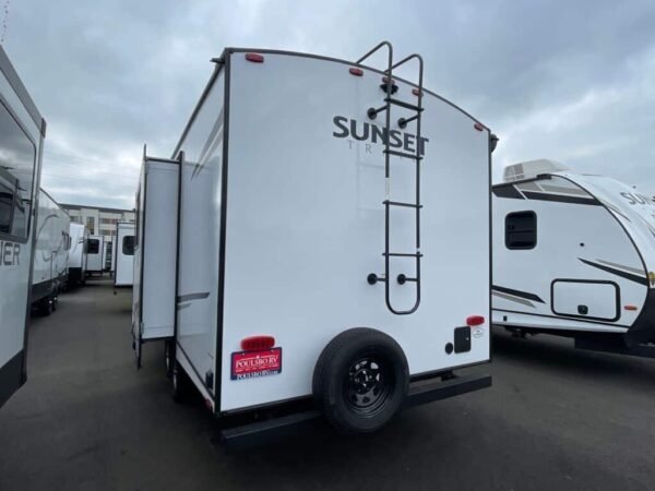 2024-Crossroads-Sunset-Trail-Super-Lite-SS222RB-Travel-Trailer-Stock-K5992-on-sale-at-Poulsbo-RV-1.jpg 2024 Crossroads Sunset Trail Super Lite SS222RB