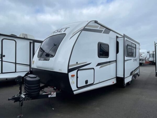 2024-Crossroads-Sunset-Trail-Super-Lite-SS222RB-Travel-Trailer-Stock-K5992-on-sale-at-Poulsbo-RV-2.jpg 2024 Crossroads Sunset Trail Super Lite SS222RB