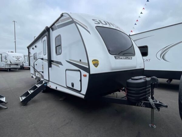 2024-Crossroads-Sunset-Trail-Super-Lite-SS222RB-Travel-Trailer-Stock-K5992-on-sale-at-Poulsbo-RV-3.jpg 2024 Crossroads Sunset Trail Super Lite SS222RB