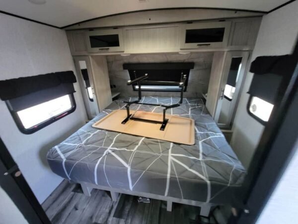 2024-Crossroads-Sunset-Trail-Super-Lite-SS222RB-Travel-Trailer-Stock-M3475-on-sale-at-Poulsbo-RV-4.jpg 2024 Crossroads Sunset Trail Super Lite SS222RB