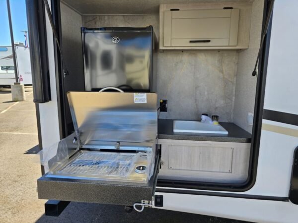 2024-Crossroads-Sunset-Trail-Super-Lite-SS222RB-Travel-Trailer-Stock-S647-on-sale-at-Poulsbo-RV-5.jpg 2024 Crossroads Sunset Trail Super Lite SS222RB