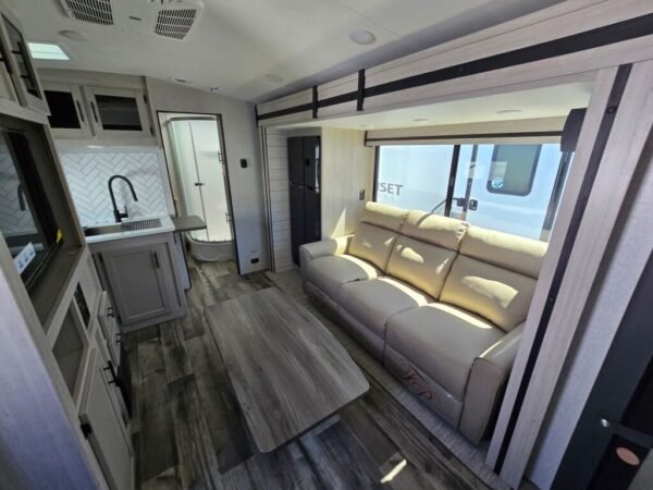 2024-Crossroads-Sunset-Trail-Super-Lite-SS222RB-Travel-Trailer-Stock-S647-on-sale-at-Poulsbo-RV-7.jpg 2024 Crossroads Sunset Trail Super Lite SS222RB