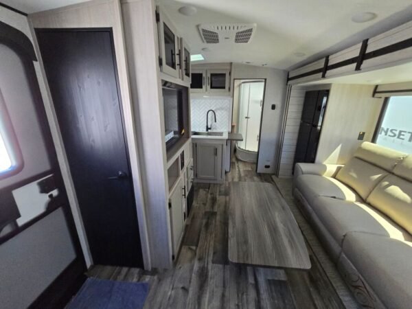 2024-Crossroads-Sunset-Trail-Super-Lite-SS222RB-Travel-Trailer-Stock-S647-on-sale-at-Poulsbo-RV-8.jpg 2024 Crossroads Sunset Trail Super Lite SS222RB