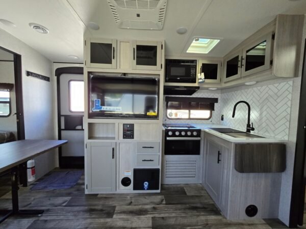 2024-Crossroads-Sunset-Trail-Super-Lite-SS222RB-Travel-Trailer-Stock-S648-on-sale-at-Poulsbo-RV-2-scaled-1.jpg 2024 Crossroads Sunset Trail Super Lite SS222RB