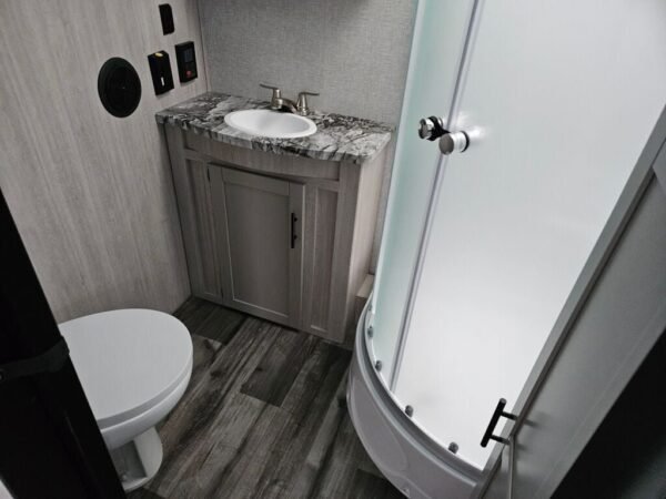 2024-Crossroads-Sunset-Trail-Super-Lite-SS253RB-Travel-Trailer-Stock-E5724-on-sale-at-Poulsbo-RV-6.jpg 2024 Crossroads Sunset Trail Super Lite SS253RB