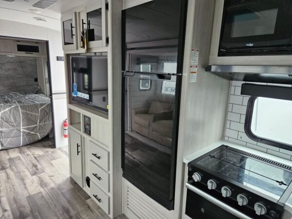 2024-Crossroads-Sunset-Trail-Super-Lite-SS253RB-Travel-Trailer-Stock-E5724-on-sale-at-Poulsbo-RV-8.jpg 2024 Crossroads Sunset Trail Super Lite SS253RB