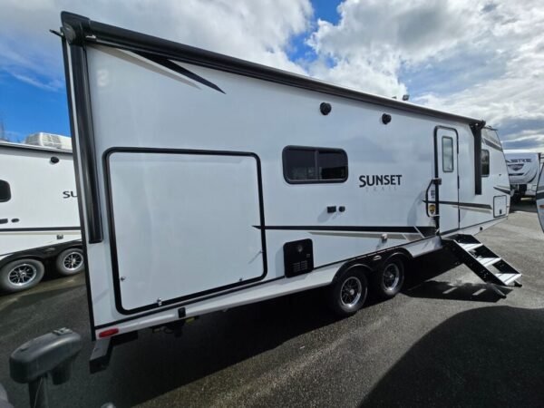 2024-Crossroads-Sunset-Trail-Super-Lite-SS253RB-Travel-Trailer-Stock-F1248-on-sale-at-Poulsbo-RV-3.jpg 2024 Crossroads Sunset Trail Super Lite SS253RB