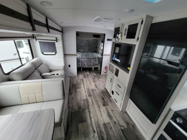 2024-Crossroads-Sunset-Trail-Super-Lite-SS253RB-Travel-Trailer-Stock-M3444-on-sale-at-Poulsbo-RV-9.jpg 2024 Crossroads Sunset Trail Super Lite SS253RB