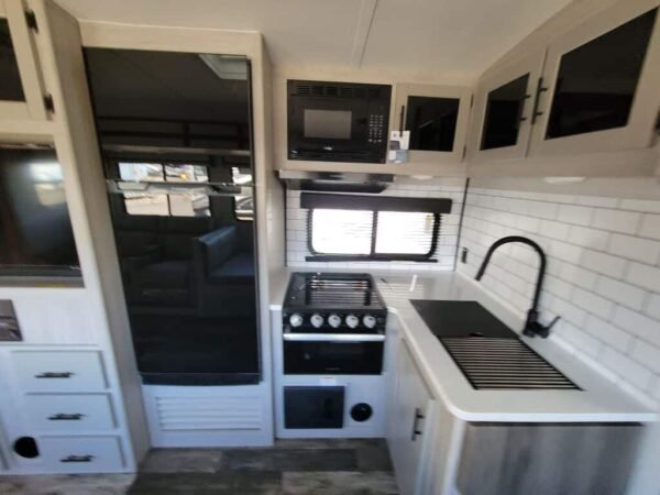2024-Crossroads-Sunset-Trail-Super-Lite-SS253RB-Travel-Trailer-Stock-M3445-on-sale-at-Poulsbo-RV-8.jpg 2024 Crossroads Sunset Trail Super Lite SS253RB