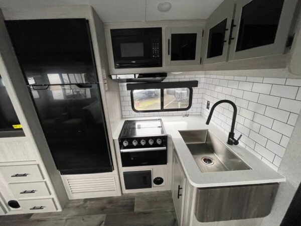 2024-Crossroads-Sunset-Trail-Super-Lite-SS253RB-Travel-Trailer-Stock-S588-on-sale-at-Poulsbo-RV-11.jpg 2024 Crossroads Sunset Trail Super Lite SS253RB
