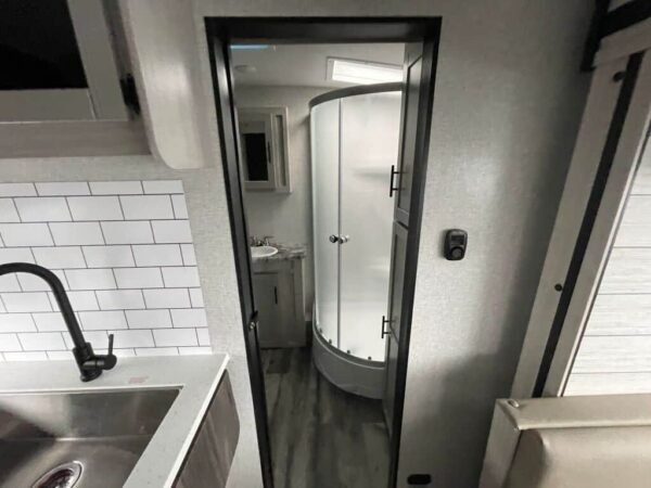2024-Crossroads-Sunset-Trail-Super-Lite-SS253RB-Travel-Trailer-Stock-S588-on-sale-at-Poulsbo-RV-12.jpg 2024 Crossroads Sunset Trail Super Lite SS253RB