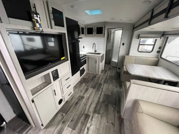 2024-Crossroads-Sunset-Trail-Super-Lite-SS253RB-Travel-Trailer-Stock-S588-on-sale-at-Poulsbo-RV-18.jpg 2024 Crossroads Sunset Trail Super Lite SS253RB