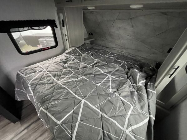 2024-Crossroads-Sunset-Trail-Super-Lite-SS253RB-Travel-Trailer-Stock-S588-on-sale-at-Poulsbo-RV-20.jpg 2024 Crossroads Sunset Trail Super Lite SS253RB