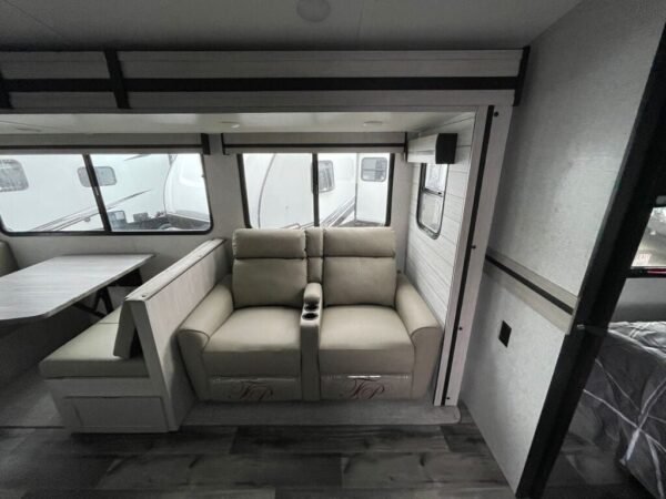2024-Crossroads-Sunset-Trail-Super-Lite-SS253RB-Travel-Trailer-Stock-S588-on-sale-at-Poulsbo-RV-5.jpg 2024 Crossroads Sunset Trail Super Lite SS253RB