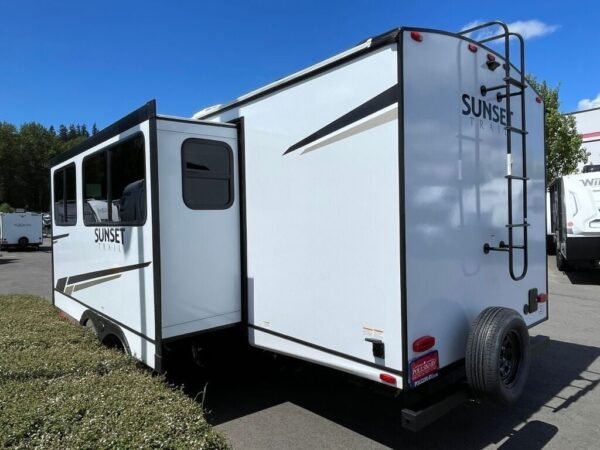 2024-Crossroads-Sunset-Trail-Super-Lite-SS253RB-Travel-Trailer-Stock-S617-on-sale-at-Poulsbo-RV-2.jpg 2024 Crossroads Sunset Trail Super Lite SS253RB