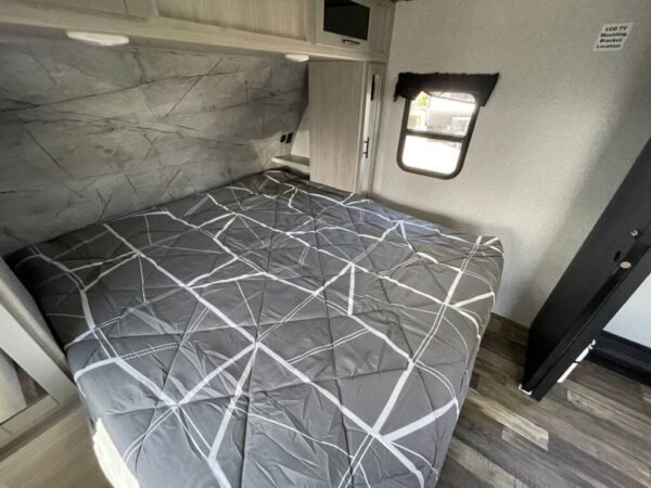 2024-Crossroads-Sunset-Trail-Super-Lite-SS253RB-Travel-Trailer-Stock-S617-on-sale-at-Poulsbo-RV-20.jpg 2024 Crossroads Sunset Trail Super Lite SS253RB