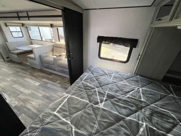 2024-Crossroads-Sunset-Trail-Super-Lite-SS253RB-Travel-Trailer-Stock-S617-on-sale-at-Poulsbo-RV-23.jpg 2024 Crossroads Sunset Trail Super Lite SS253RB