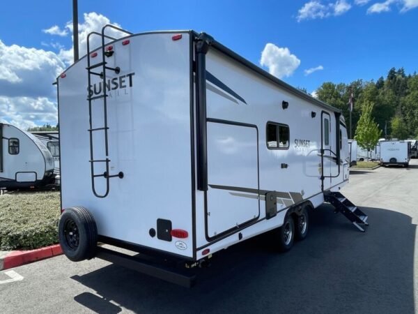 2024-Crossroads-Sunset-Trail-Super-Lite-SS253RB-Travel-Trailer-Stock-S617-on-sale-at-Poulsbo-RV-3.jpg 2024 Crossroads Sunset Trail Super Lite SS253RB