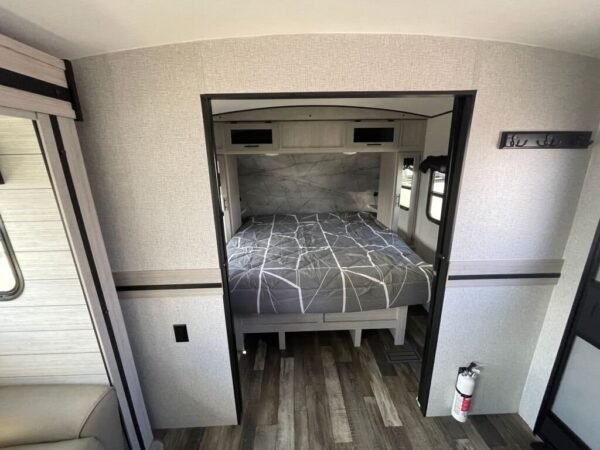 2024-Crossroads-Sunset-Trail-Super-Lite-SS253RB-Travel-Trailer-Stock-S617-on-sale-at-Poulsbo-RV-7.jpg 2024 Crossroads Sunset Trail Super Lite SS253RB