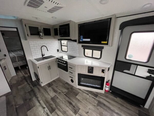 2024-Crossroads-Sunset-Trail-Super-Lite-SS258RD-Travel-Trailer-Stock-S618-on-sale-at-Poulsbo-RV-22.jpg 2024 Crossroads Sunset Trail Super Lite SS258RD