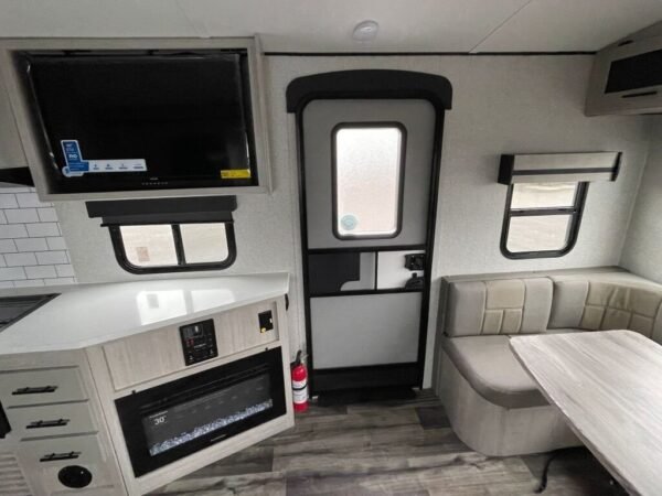2024-Crossroads-Sunset-Trail-Super-Lite-SS258RD-Travel-Trailer-Stock-S618-on-sale-at-Poulsbo-RV-7.jpg 2024 Crossroads Sunset Trail Super Lite SS258RD